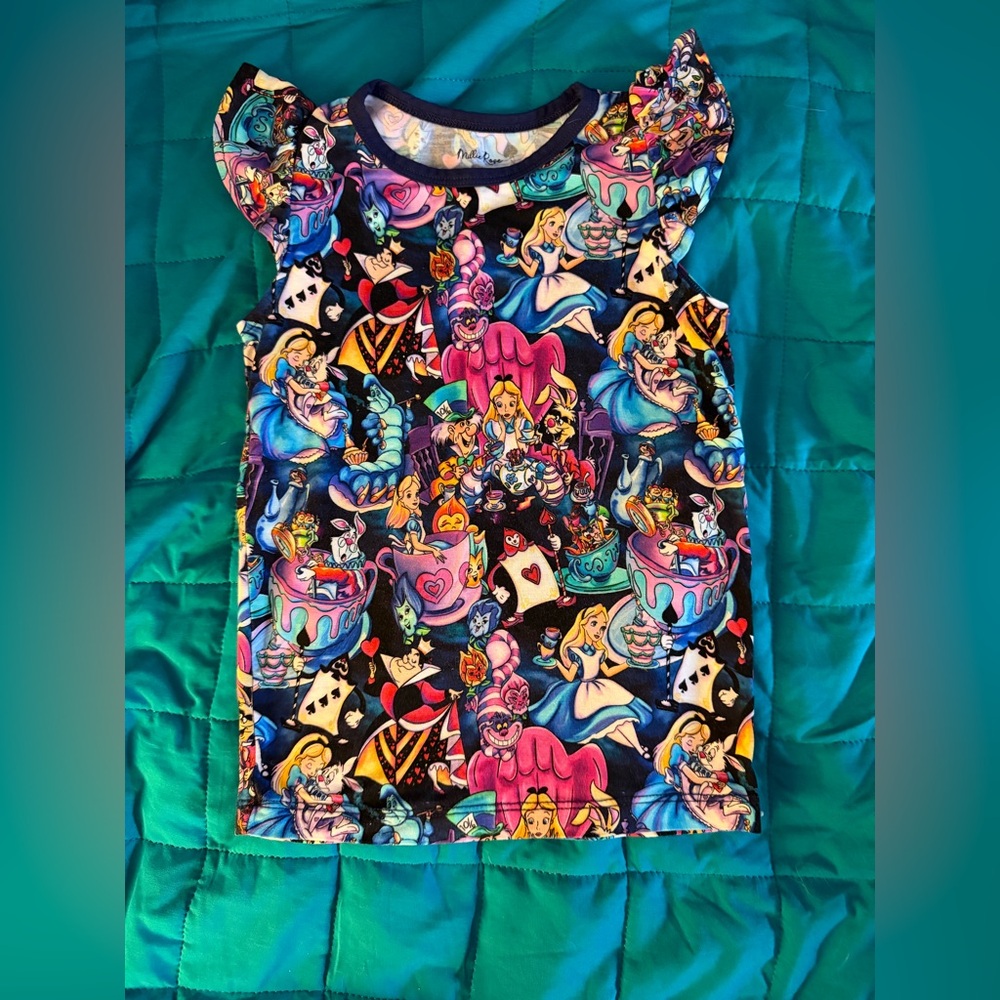 Millie Rose Alice In Wonderland Flutter Sleeve Tee 2T VGUC